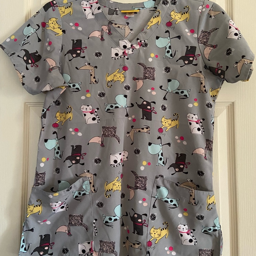 Womens Wonderwink scrub top